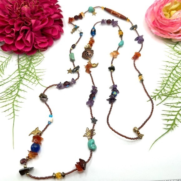 Jewelry - NEW⚜️Gemstone & Charm Vintage Beaded Necklace